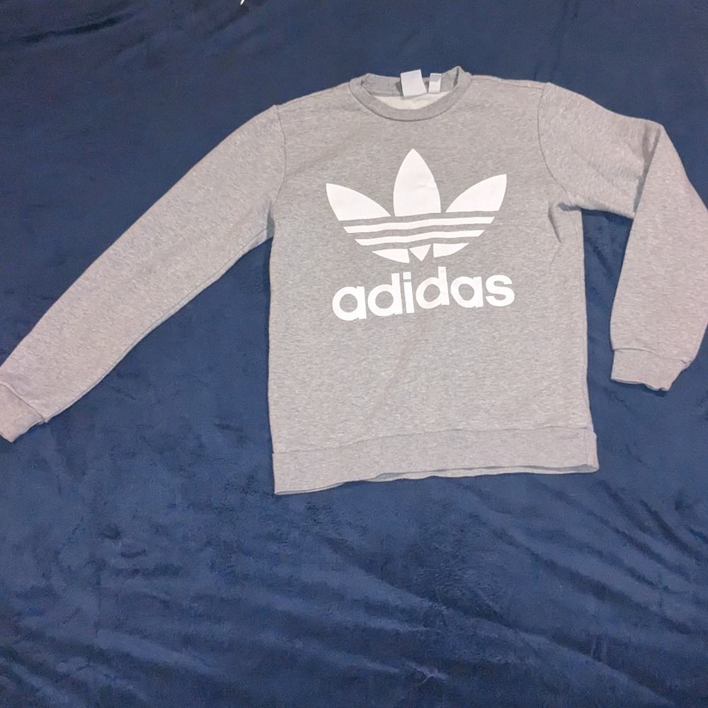 Adidas crewneck size YM